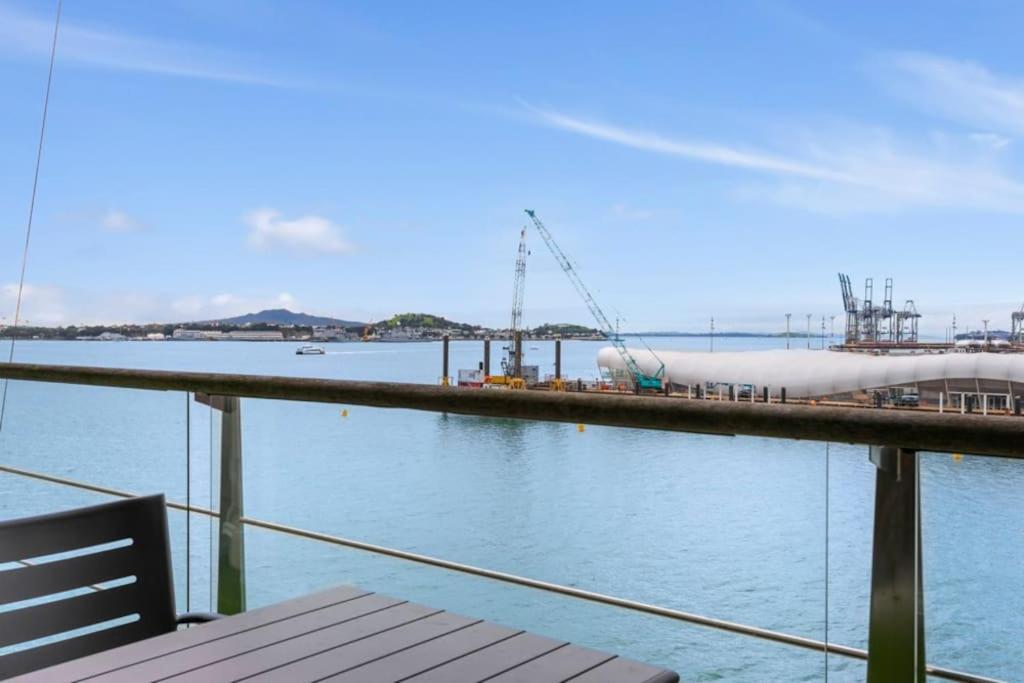 Newly Refurbished Waterfront Apartment! 3320 奥克兰 外观 照片