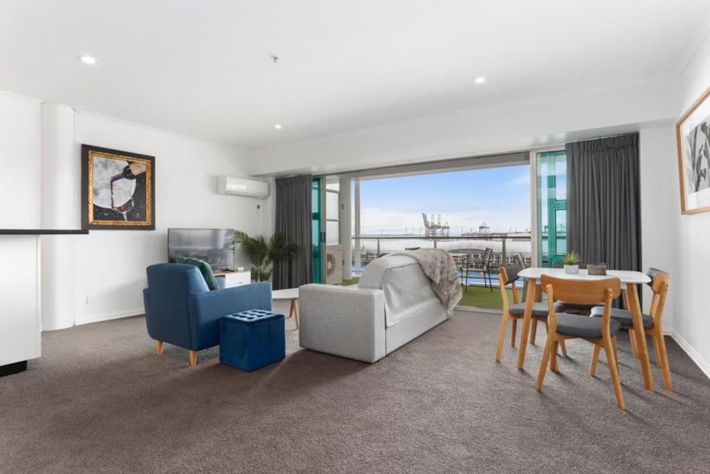 Newly Refurbished Waterfront Apartment! 3320 奥克兰 外观 照片