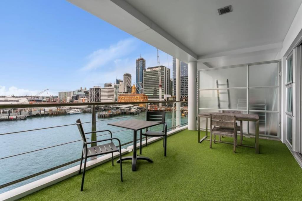 Newly Refurbished Waterfront Apartment! 3320 奥克兰 外观 照片